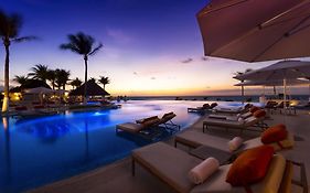 Le Blanc Resort Cancun